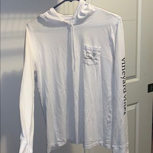 Vineyard vines hooded pullover